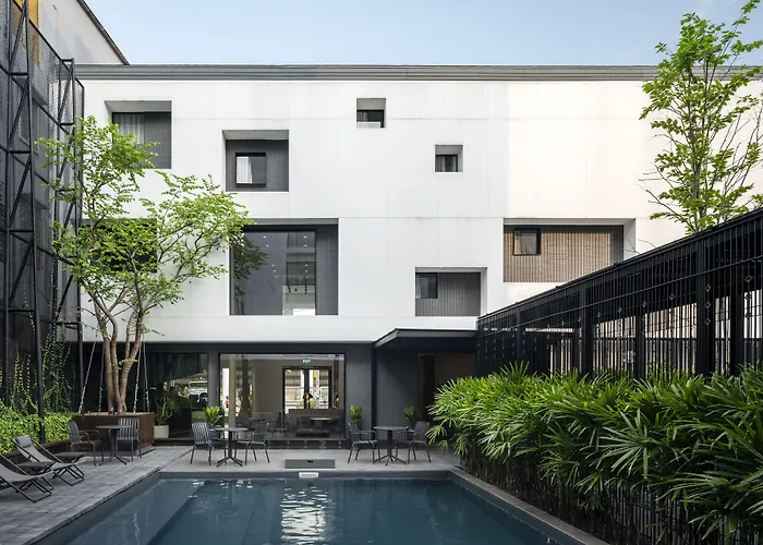 Lilit Bang Lumphu Hotel 4*